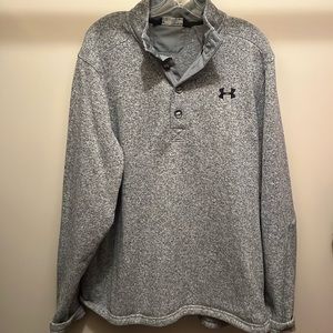 Grey fitted Under Armor Crew